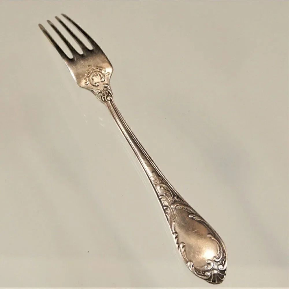 Antique Fork Silverplate Non US Unidentified Pattern Maker - Picture 9 of 11
